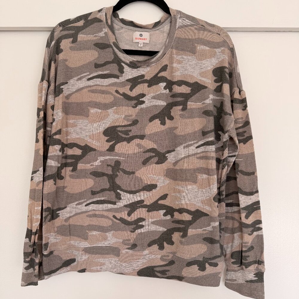 Sundry long sleeve pullover in heather grey camo